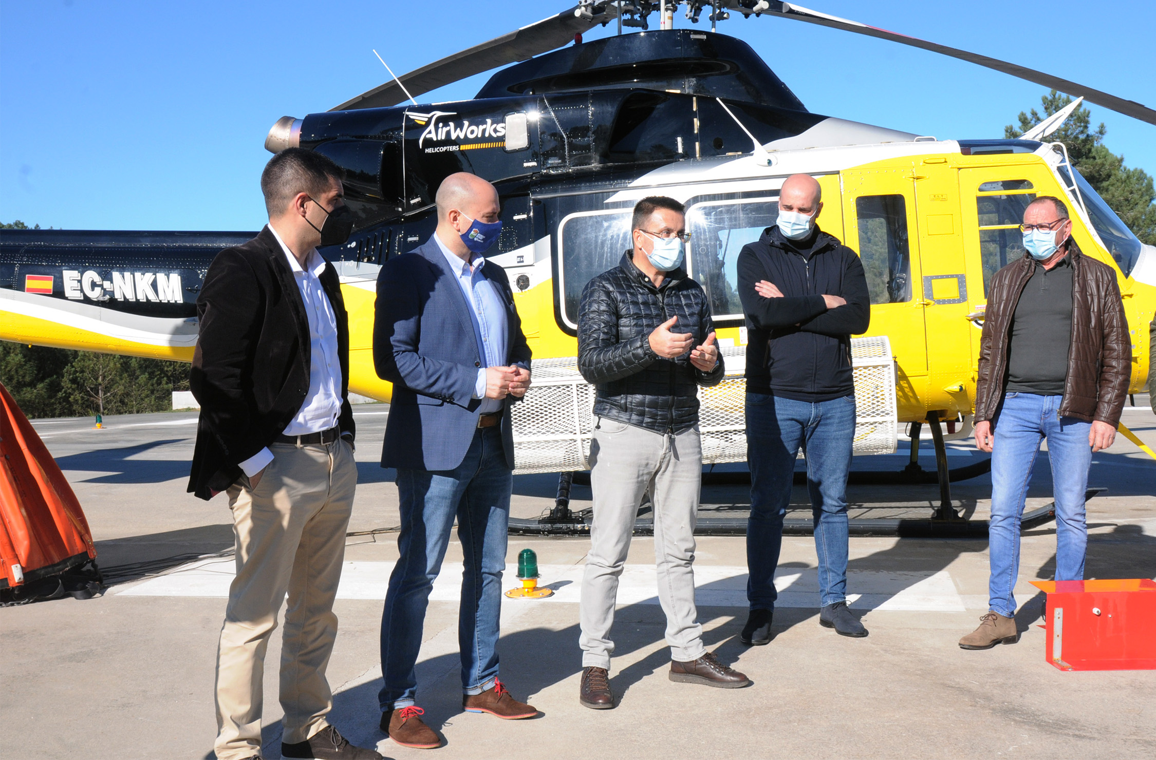 Helicóptero contraincendios